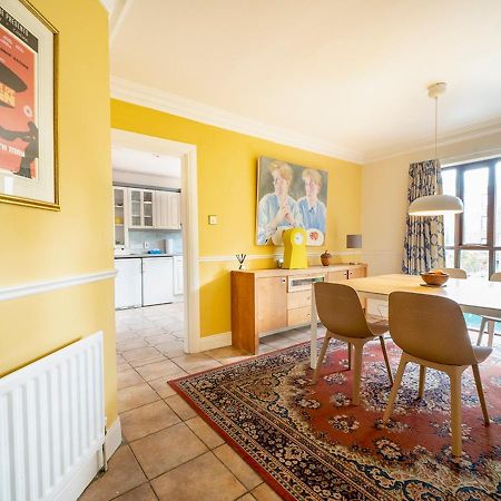 Pass The Keys Stunning 3 Bedroom Apt Leafy South Belfast With Lots Nearby Bagian luar foto