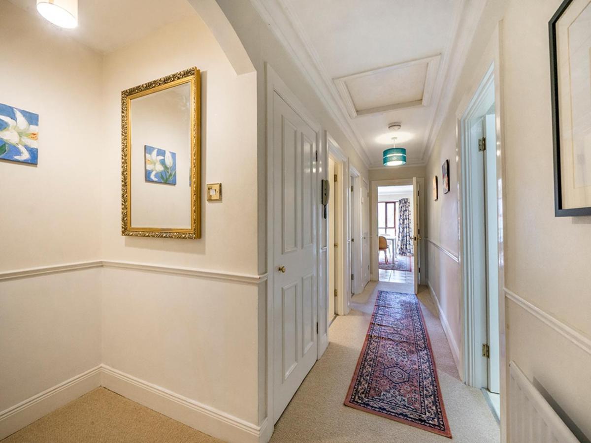 Pass The Keys Stunning 3 Bedroom Apt Leafy South Belfast With Lots Nearby Bagian luar foto