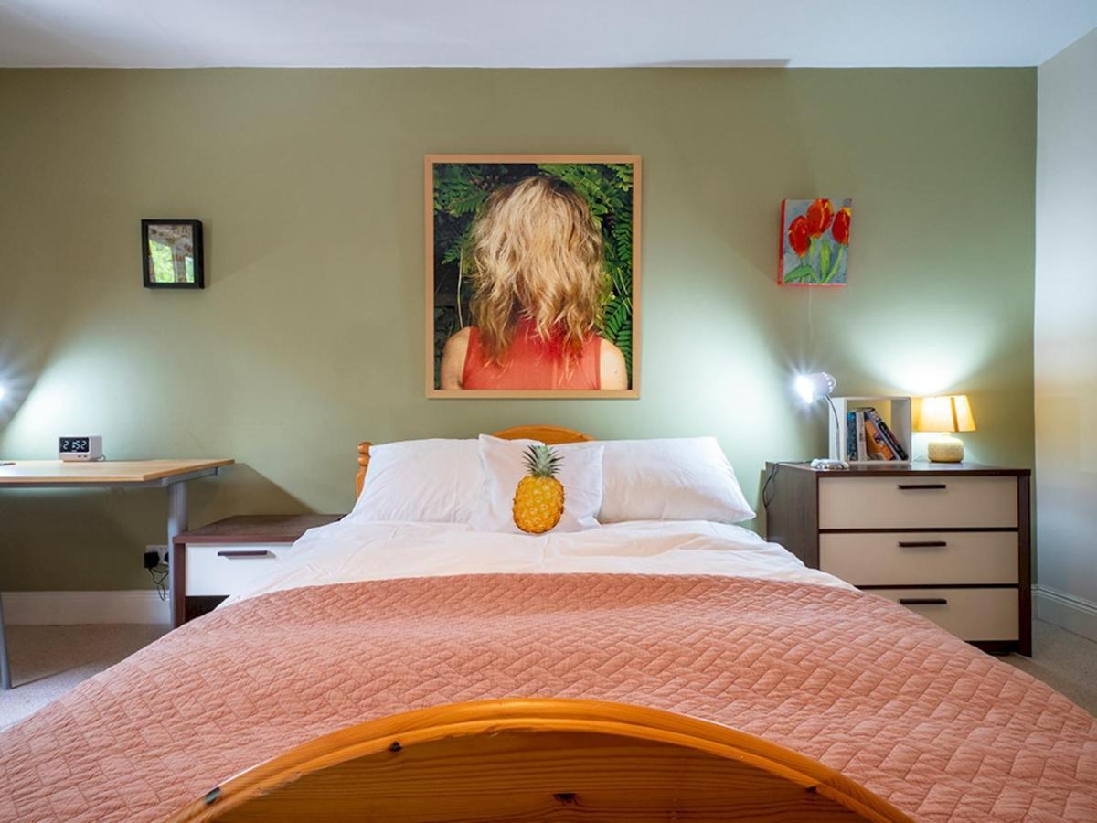 Pass The Keys Stunning 3 Bedroom Apt Leafy South Belfast With Lots Nearby Bagian luar foto